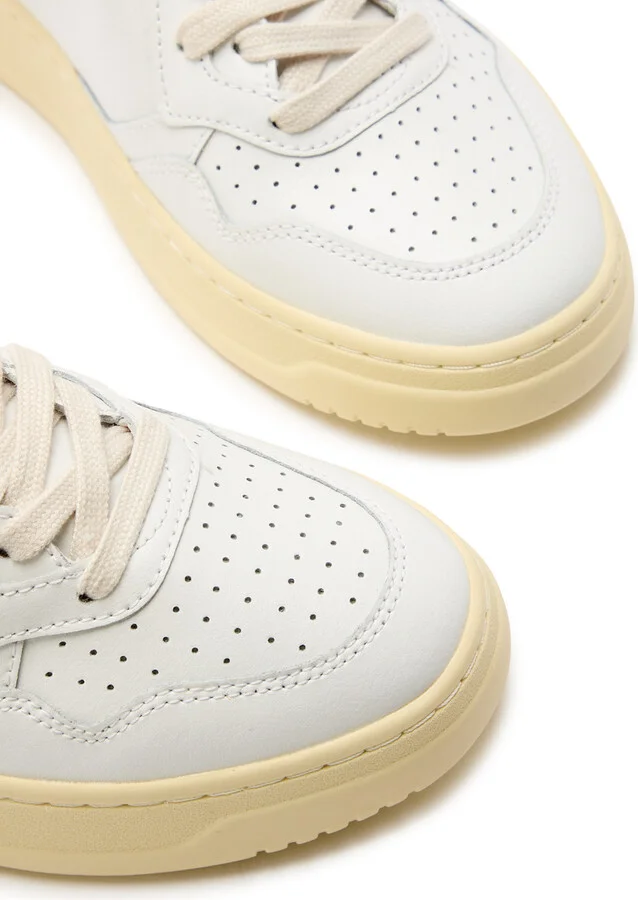 Autry Medalist Low Panelled Leather Sneakers - Image 3