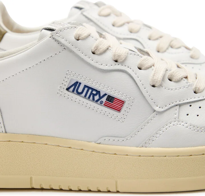 Autry Medalist Low Panelled Leather Sneakers - Image 4