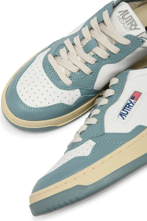 Autry Medalist Low Panelled Leather Sneakers - Image 3
