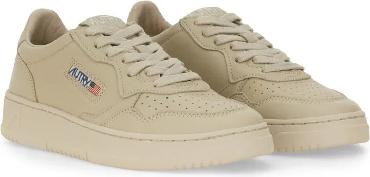 Autry "Medalist Low" Sneaker - Image 3