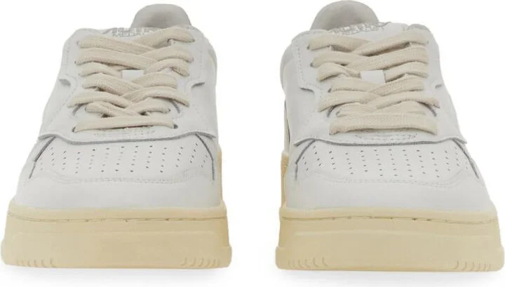 Autry Medalist Low Sneaker - Image 2