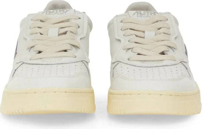 Autry Medalist Low Sneaker - Image 6