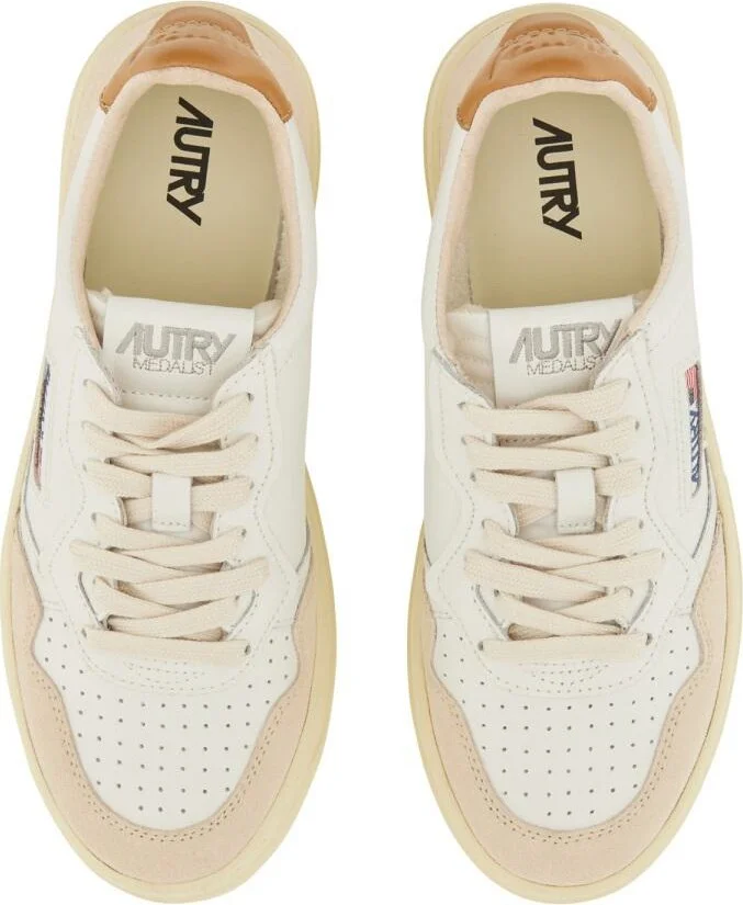 Autry Medalist Low Sneaker - Image 2