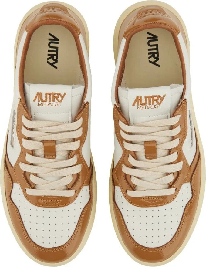 Autry Medalist Low Sneaker - Image 2