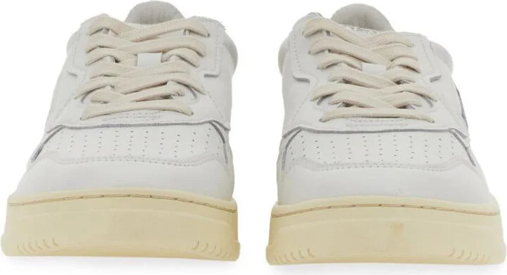 Autry Medalist Low Sneaker - Image 3