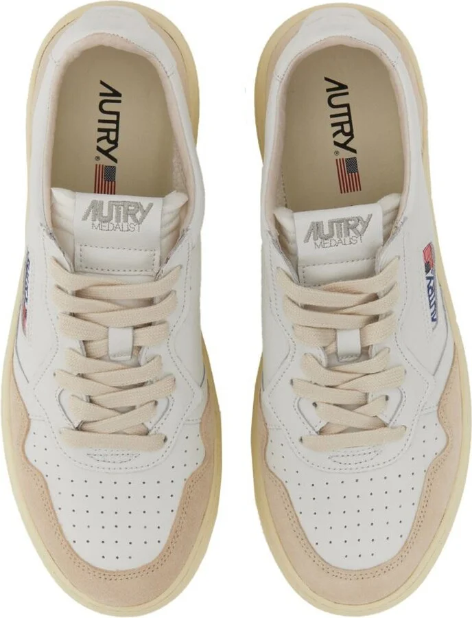 Autry Medalist Low Sneaker - Image 2
