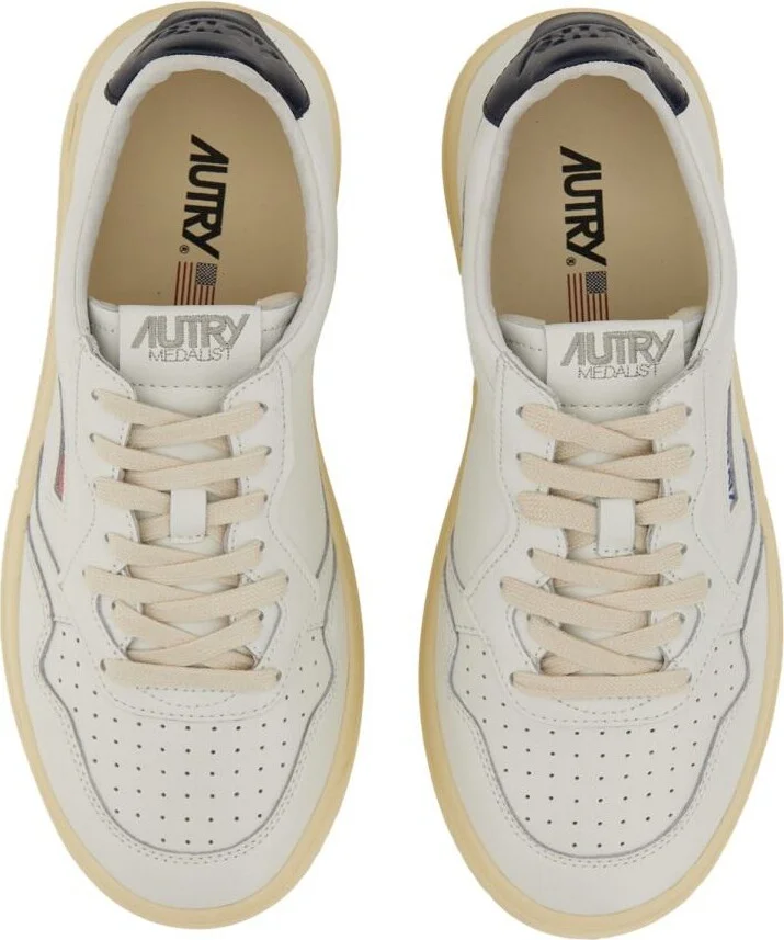 Autry Medalist Low Sneaker - Image 10