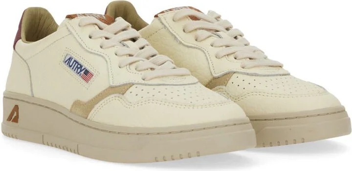Autry Medalist Low Sneaker - Image 2