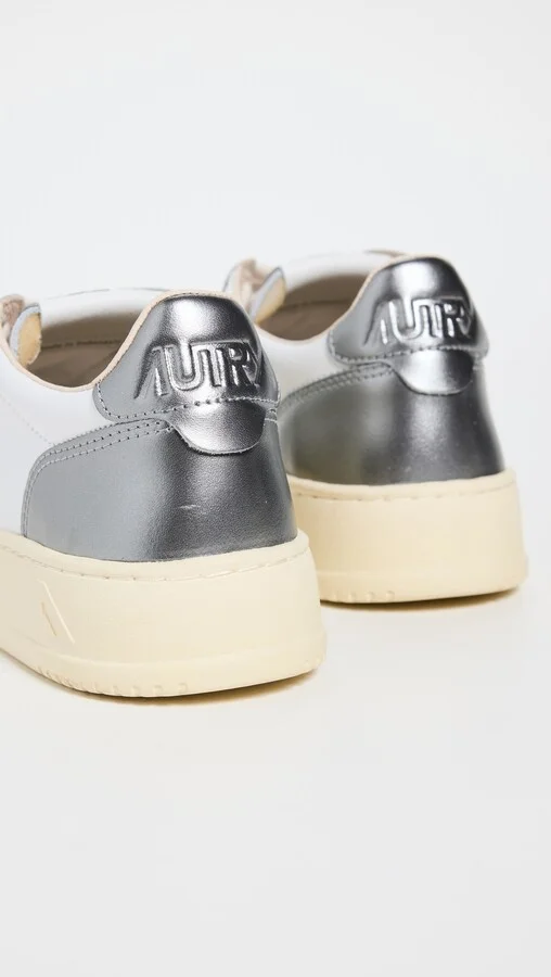 Autry Medalist Low Sneakers - Image 3