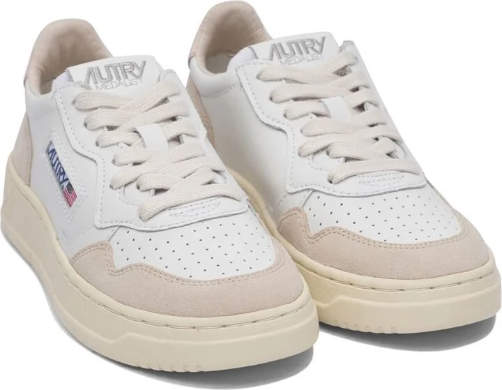Autry "Medalist Low" Sneakers - Image 2