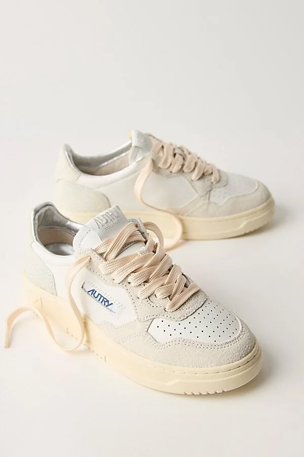 Autry Medalist Low Sneakers - Image 2