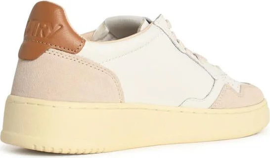 Autry 'Medalist Low' Sneakers - Image 3