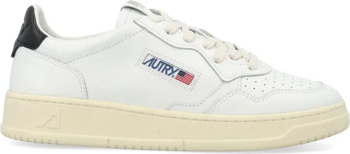 Autry Medalist Low Sneakers