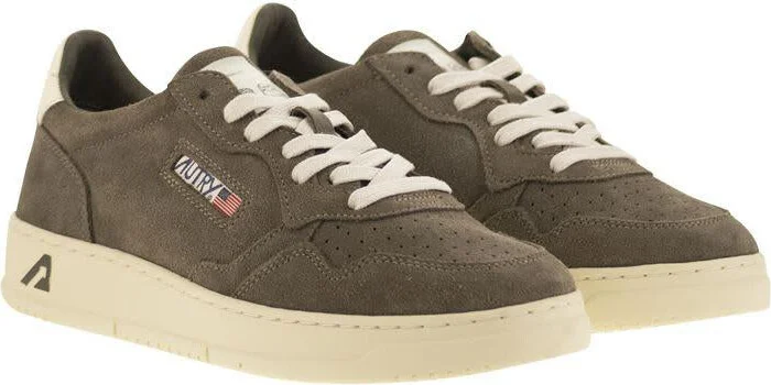 Autry Medalist Low - Suede Sneakers - Image 4