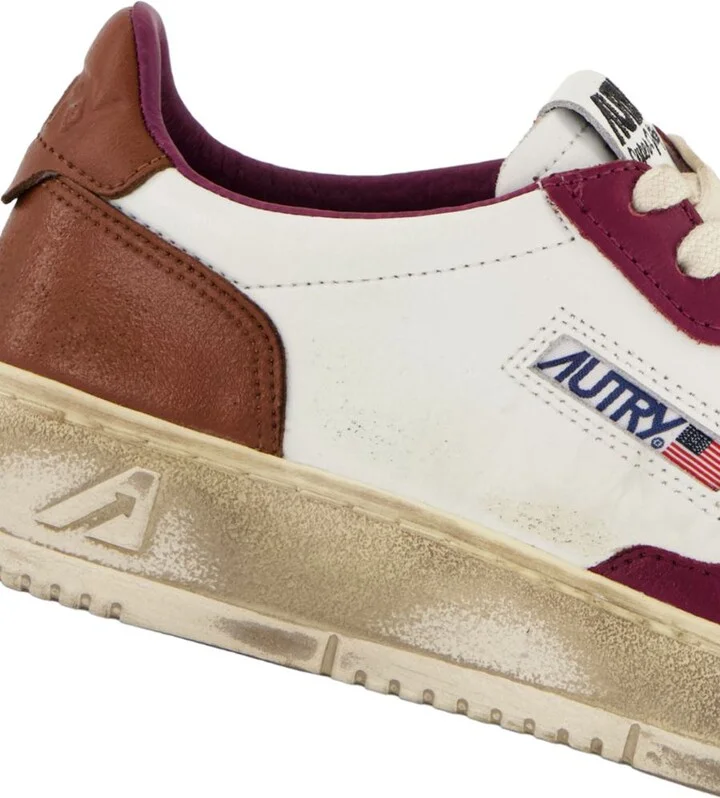 Autry Medalist Low Super Vintage Sneakers - Image 5