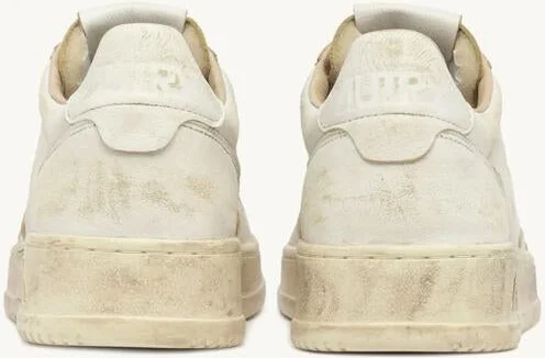 Autry "Medalist Low Super Vintage" Sneakers - Image 3