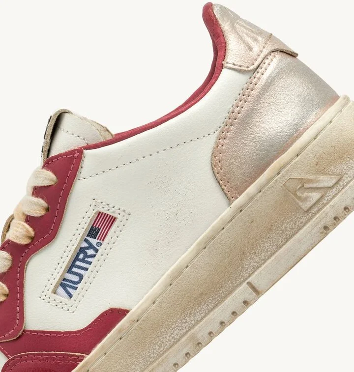 Autry "Medalist Low Super Vintage" Sneakers - Image 6