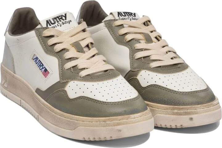 Autry "Medalist Low Super Vintage" Sneakers - Image 2