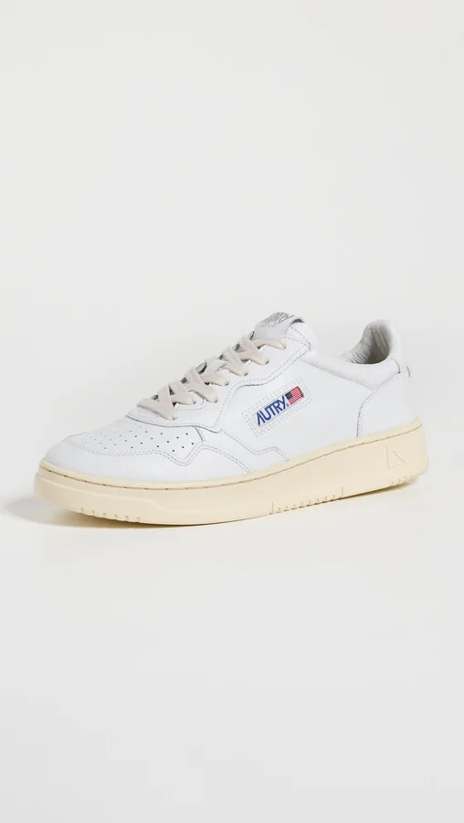Autry Medalist Low Top Sneakers - Image 2