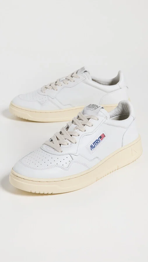 Autry Medalist Low Top Sneakers - Image 3