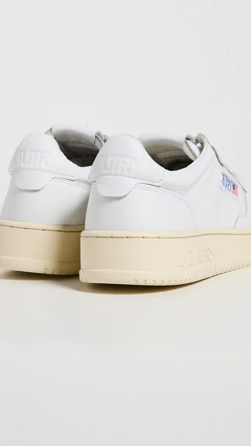 Autry Medalist Low Top Sneakers - Image 4