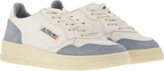 Autry Medalist Low - White Leather And Suede Sneakers In Powder - Image 4