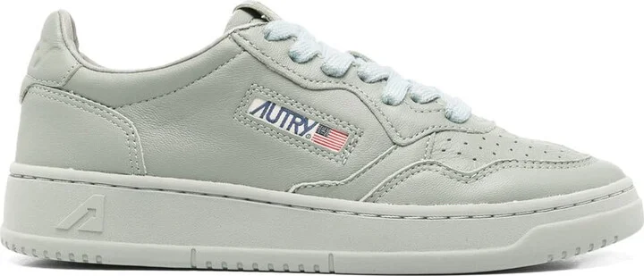 Autry Medalist Low Wom Solidgoat Wrght Iron Shoes