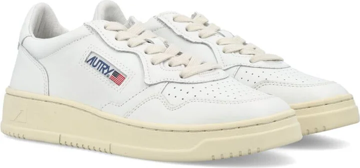 Autry Medalist Low Woman Sneakers - Image 2