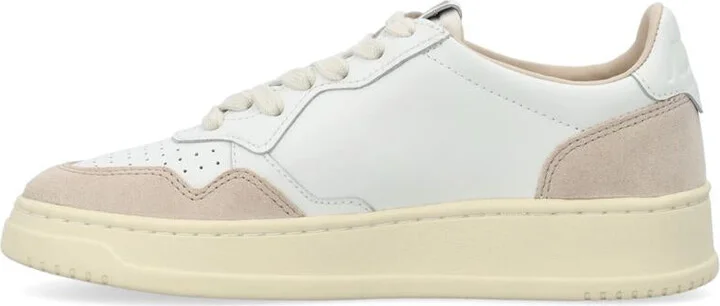 Autry Medalist Low Woman Sneakers - Image 3