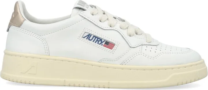 Autry Medalist Low Woman Sneakers