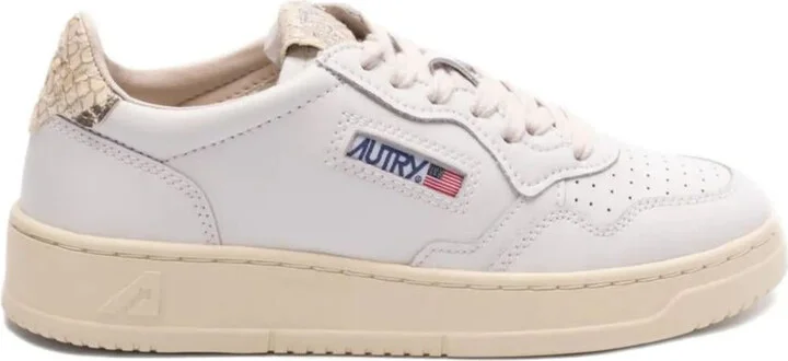 Autry "Medalist Low" Woman Sneakers Shoes