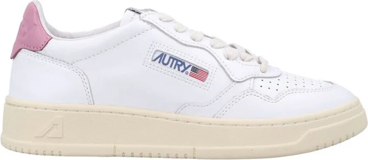 WHITE POLIGNAC