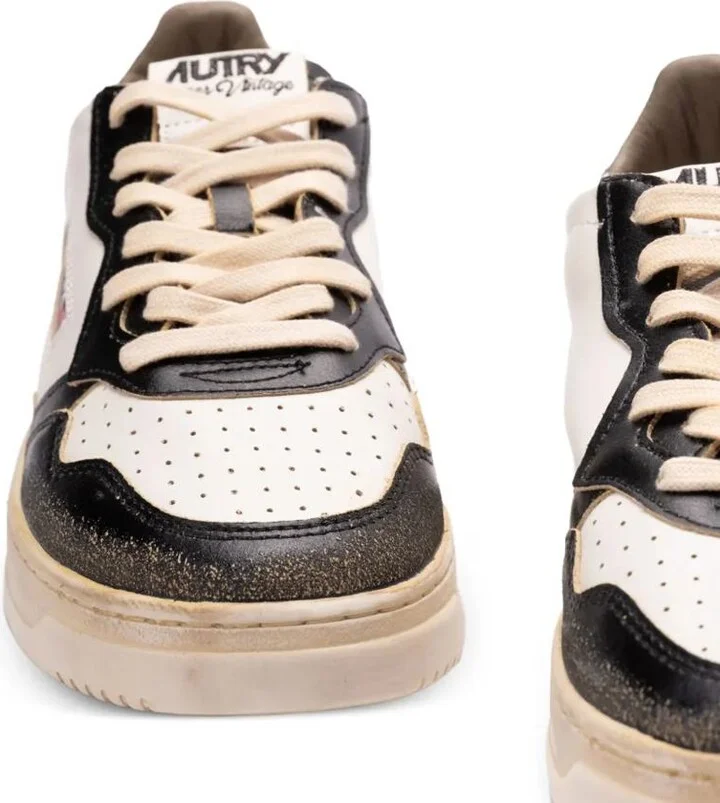 Autry Medalist Sneakers - Image 4