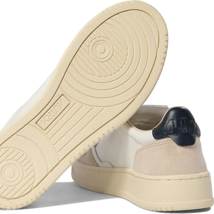 Autry Sneakers Medalist Low In Leather And Suede White And Blue Color - Image 5