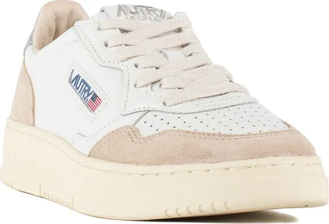Autry Sneakers Medalist Low In Leather And Suede White And Silver - Image 3
