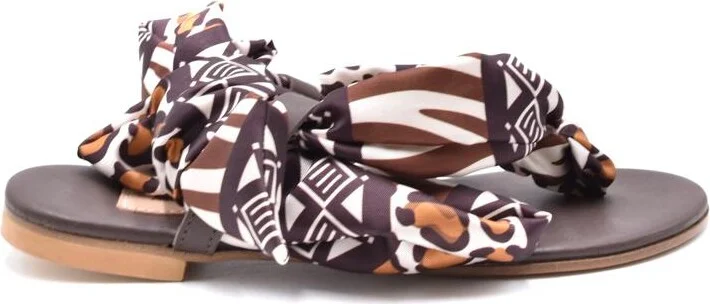 Avec Moderation Flip-Flops
