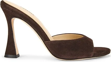 Avery Sandal