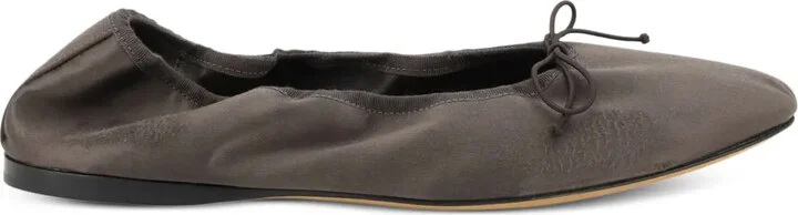 Awar ballet flats