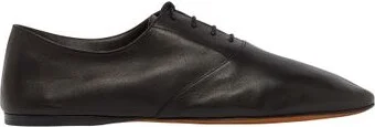 Awar lace up