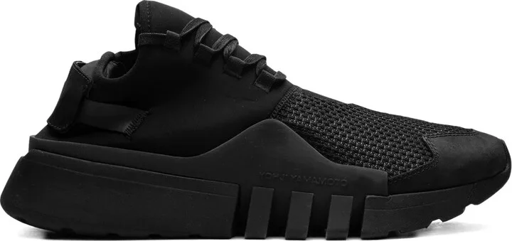 Ayero "Core Black" sneakers