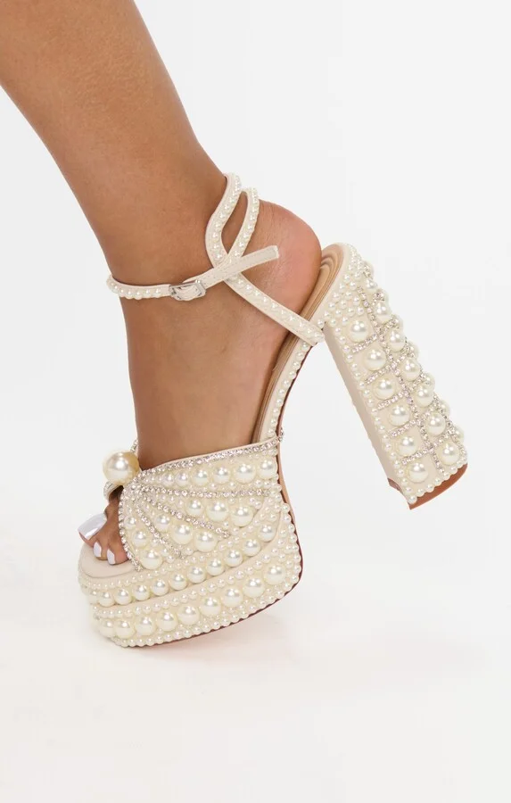 Azalea Wang Astrella Heel ~ White