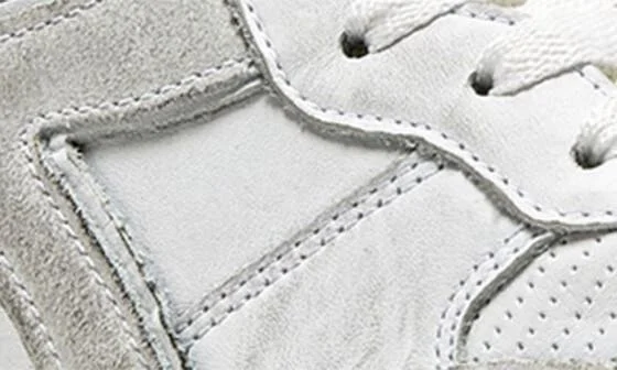 B. 560 Used Sneaker - Image 6