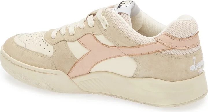 B.560 Used Sneaker - Image 2