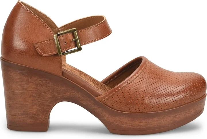 b.o.c. Women's Gia Comfort Wedge Sandals - Image 2