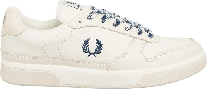 B300 Sneakers