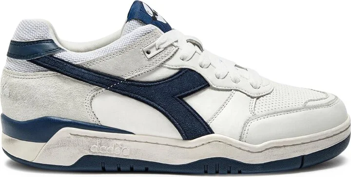 B560 Used Sneaker - Image 2