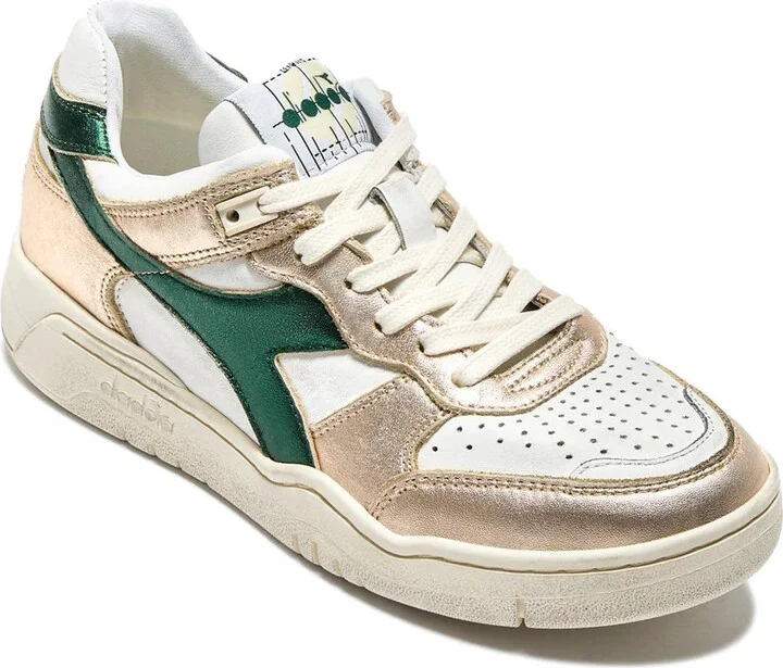 B560 Used Sneaker