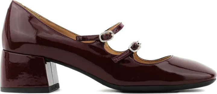 Babies pumps