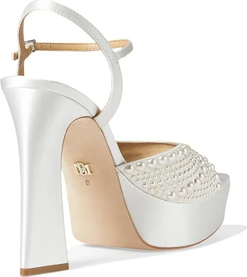 Badgley Mischka Bryleigh Women's Sandals Soft White : 9.5 M, Leather - Image 4