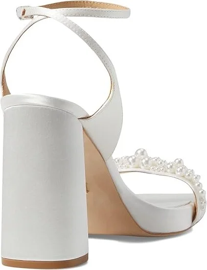 Badgley Mischka Calida Women's Sandals Soft White : 8.5 M - Image 4